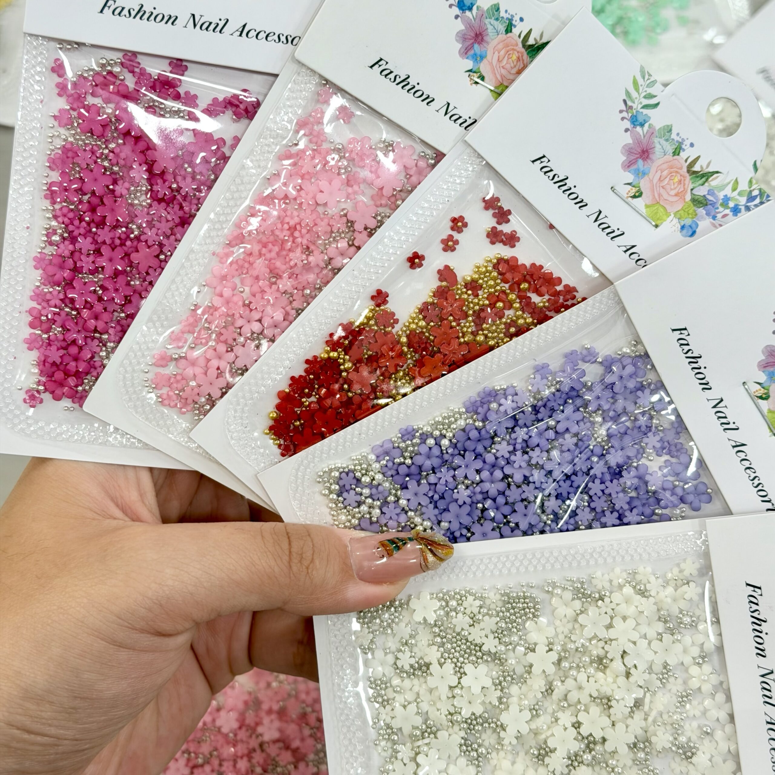 Deco Florcitas para uñas con caviar surtidos colores